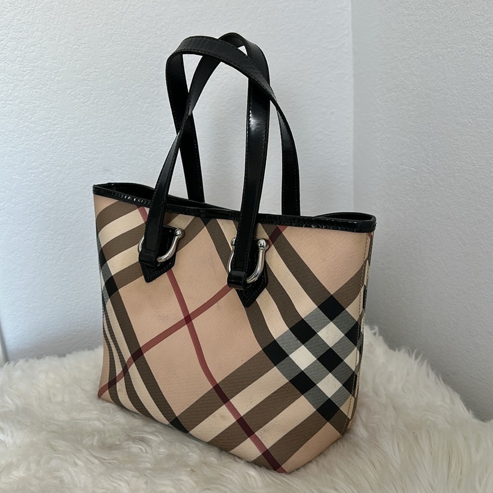 💯 Authentic Burberry Tote Bag🍀 - Picture 3 of 16